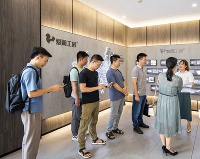 校企合作|南宁职业技术学院领导来爱阁工房参观调研